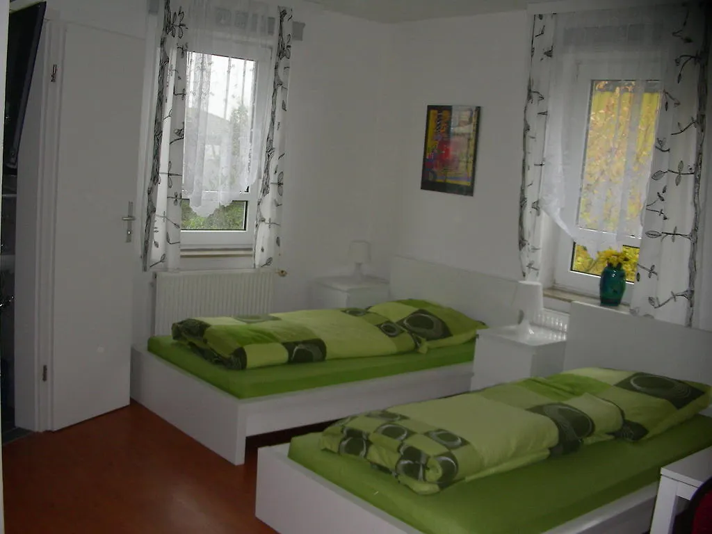1Azimmervermietung Hannover/Zentrum 2*, Hannover